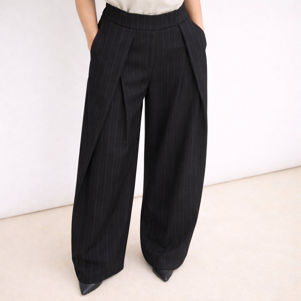 [2026.NOHO] Eva, Pantaloni Barrel Con Pence Frontali