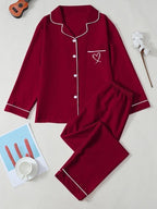 Ensemble de pyjama pour femme à revers de couleur unie, manches longues, broderie cœur, style décontracté, vêtement de nuit confortable, tenue d'intérieur