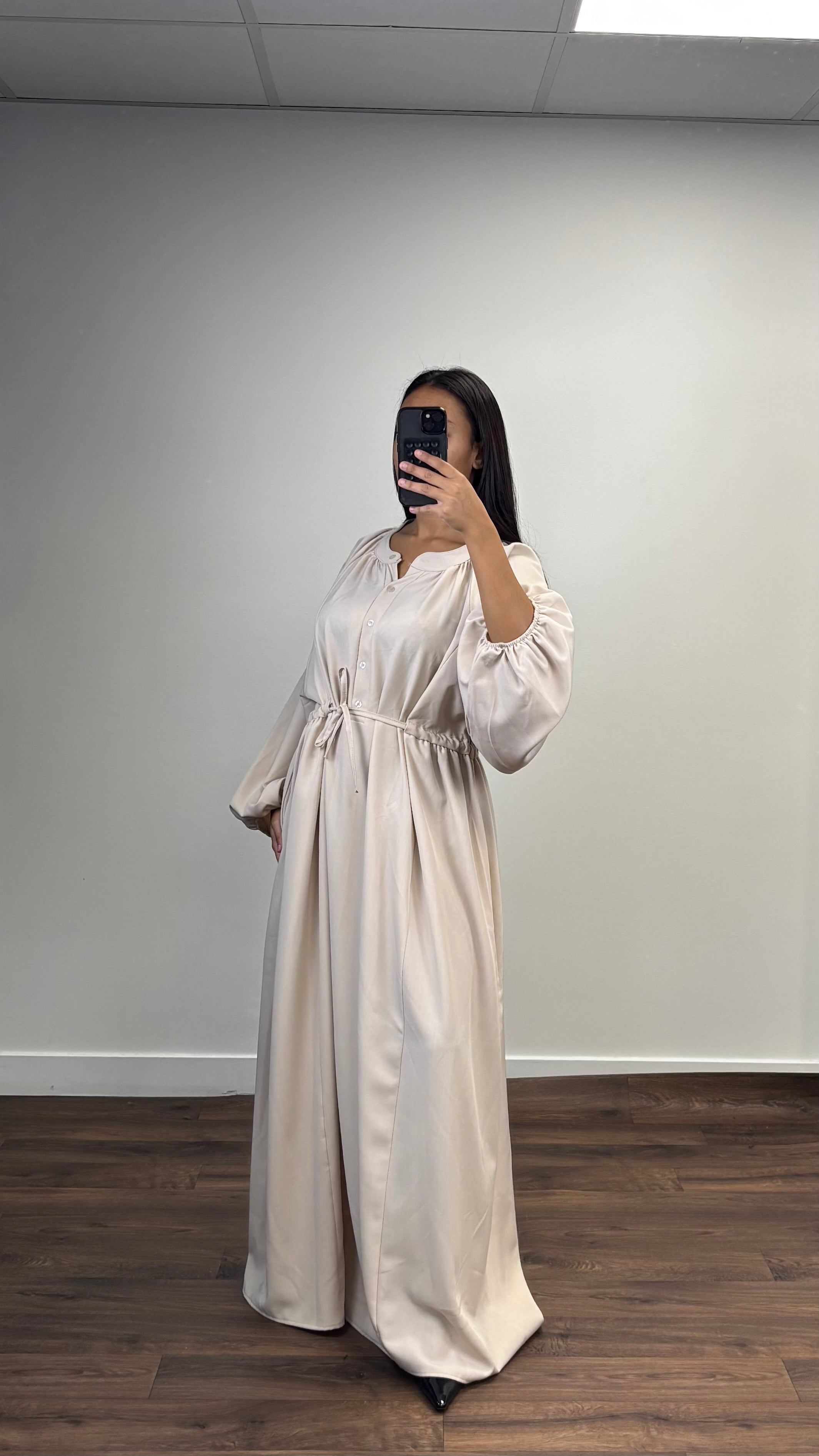 Robe mastoura ou cintrée