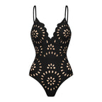 Costume Intero e Gonna Neri con Intagli Floreali a Laser
