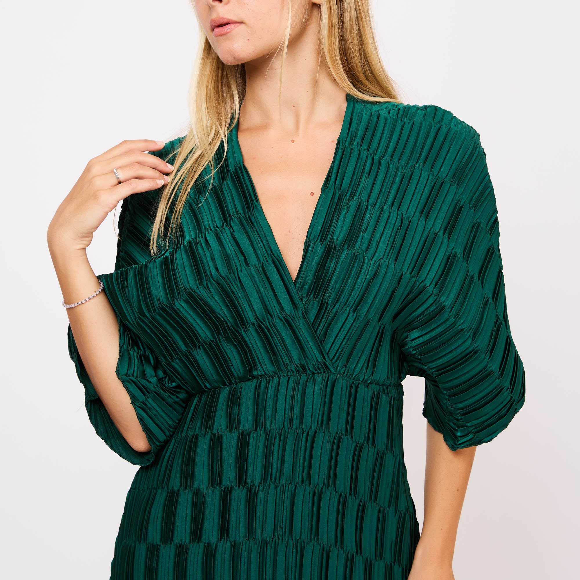 [2026.COUTURE] Abito midi plissettato con maniche kimono
