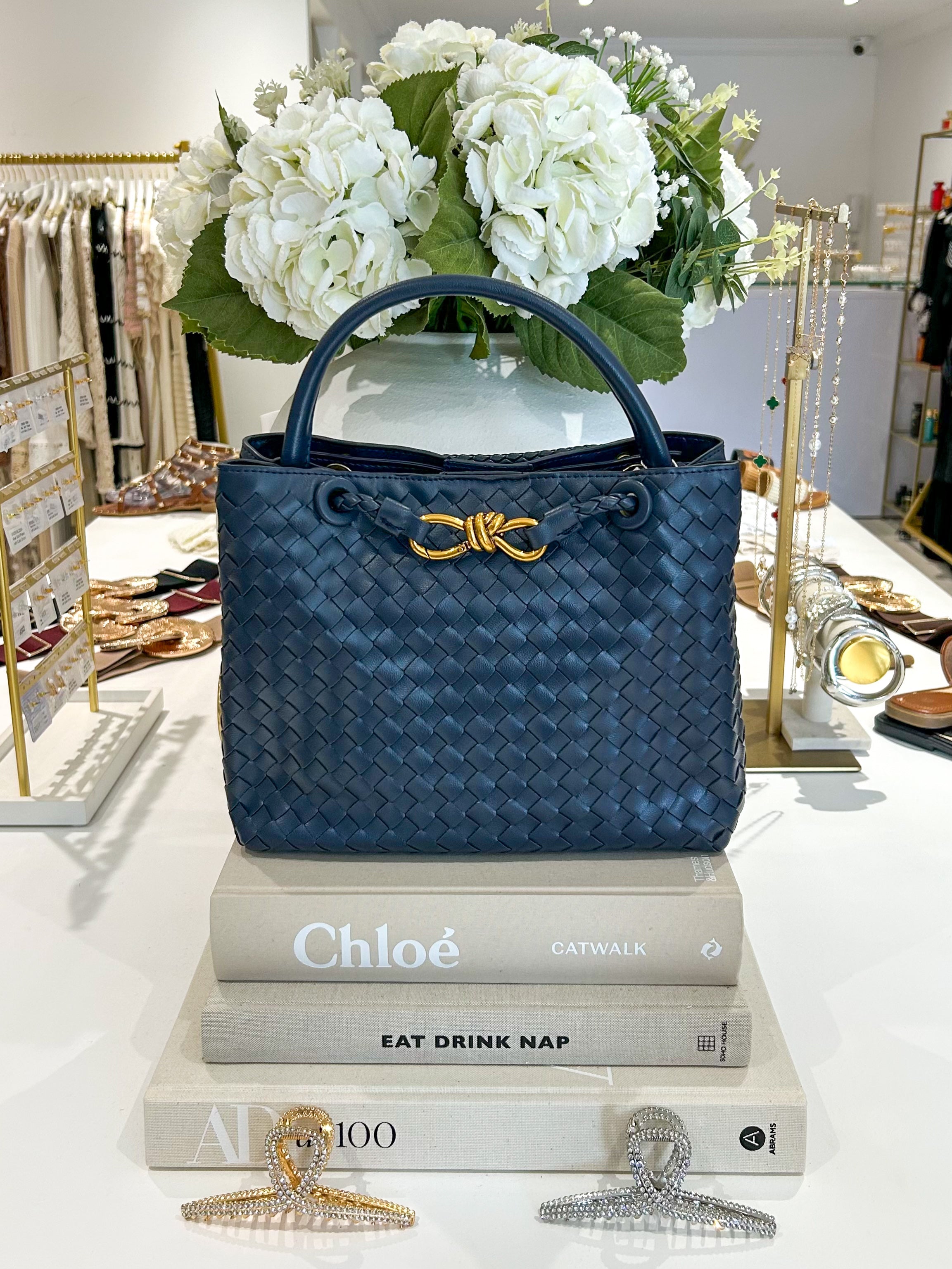 Sac à main de créateur avec détails dorés infinis tissés (11 coloris)