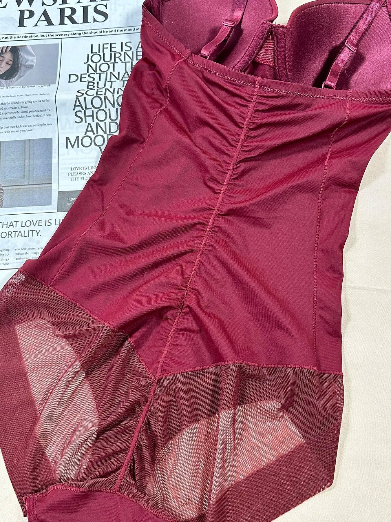 Ensemble Bodysuit Amincissant Froncé pour Femme, Design Fin Sans Bretelles, Parfait pour les Robes de Soirée, Sous-vêtement Confortable Toutes Saisons