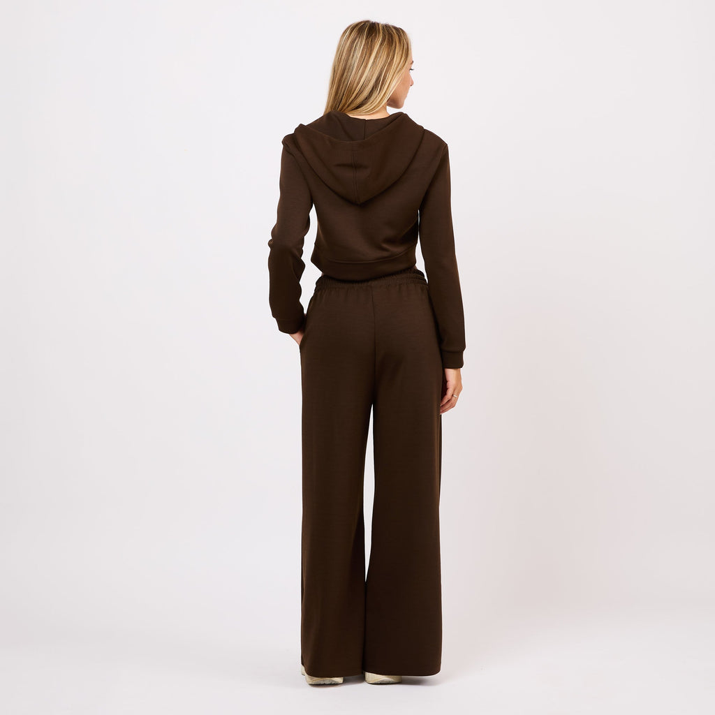 [2026.NOHO] Completo con Felpa Cropped e Pantaloni Ampi