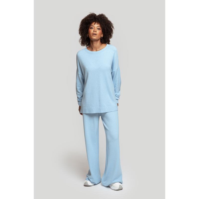 Completo due pezzi in maglia: T-shirt a maniche lunghe, girocollo, pantaloni con elastico in vita, maglia di medio spessore, comodo e versatile, abbigliamento femminile, adatto all'uso quotidiano, specialmente per i cambi di stagione.
