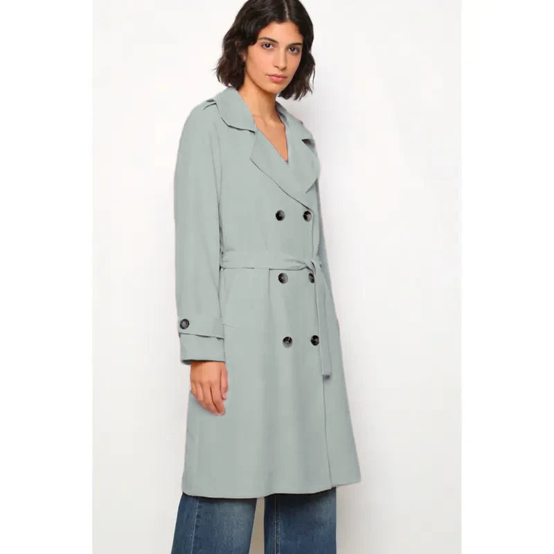 Trench-coat, doublé, à revers, croisé, avec ceinture, poches avant, vêtement féminin confortable, élégant et polyvalent, adapté à toutes les occasions, formelles ou décontractées, particulièrement adapté pour l'automne, l'hiver et le printemps.