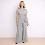 [2026.NOHO] Lea, Completo Con Pantalone Fluido E Maglia Con Fiocco