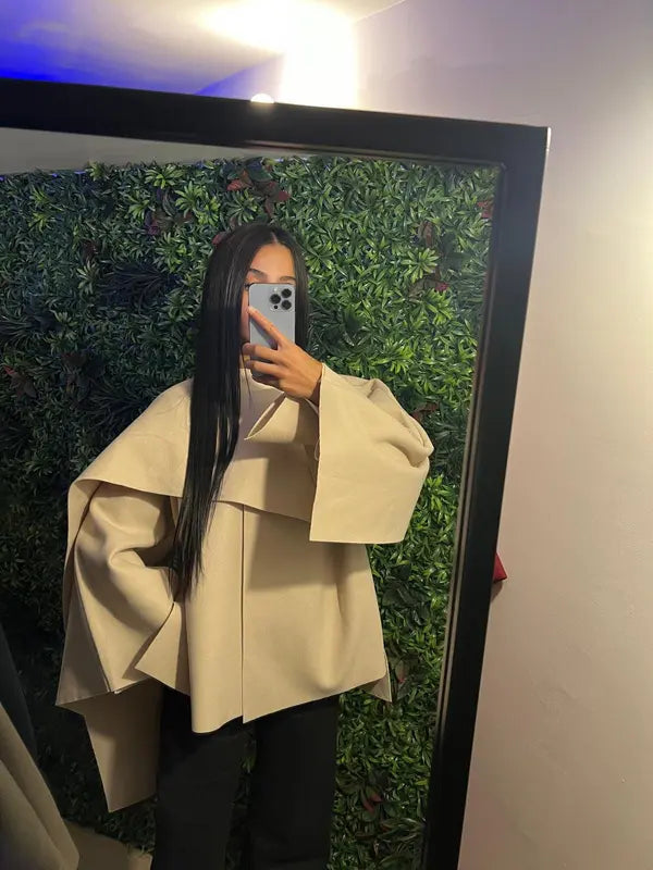 Top a cappa in stile casual