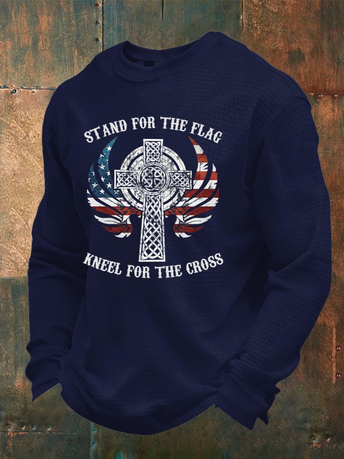 T-shirt a maniche lunghe in waffle da uomo "Stand For The Flag Kneel For The Cross"