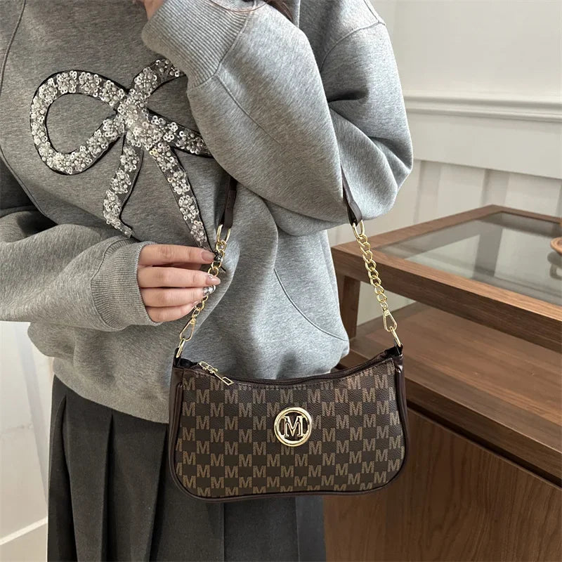 Borsa a mezzaluna di tendenza per donna
