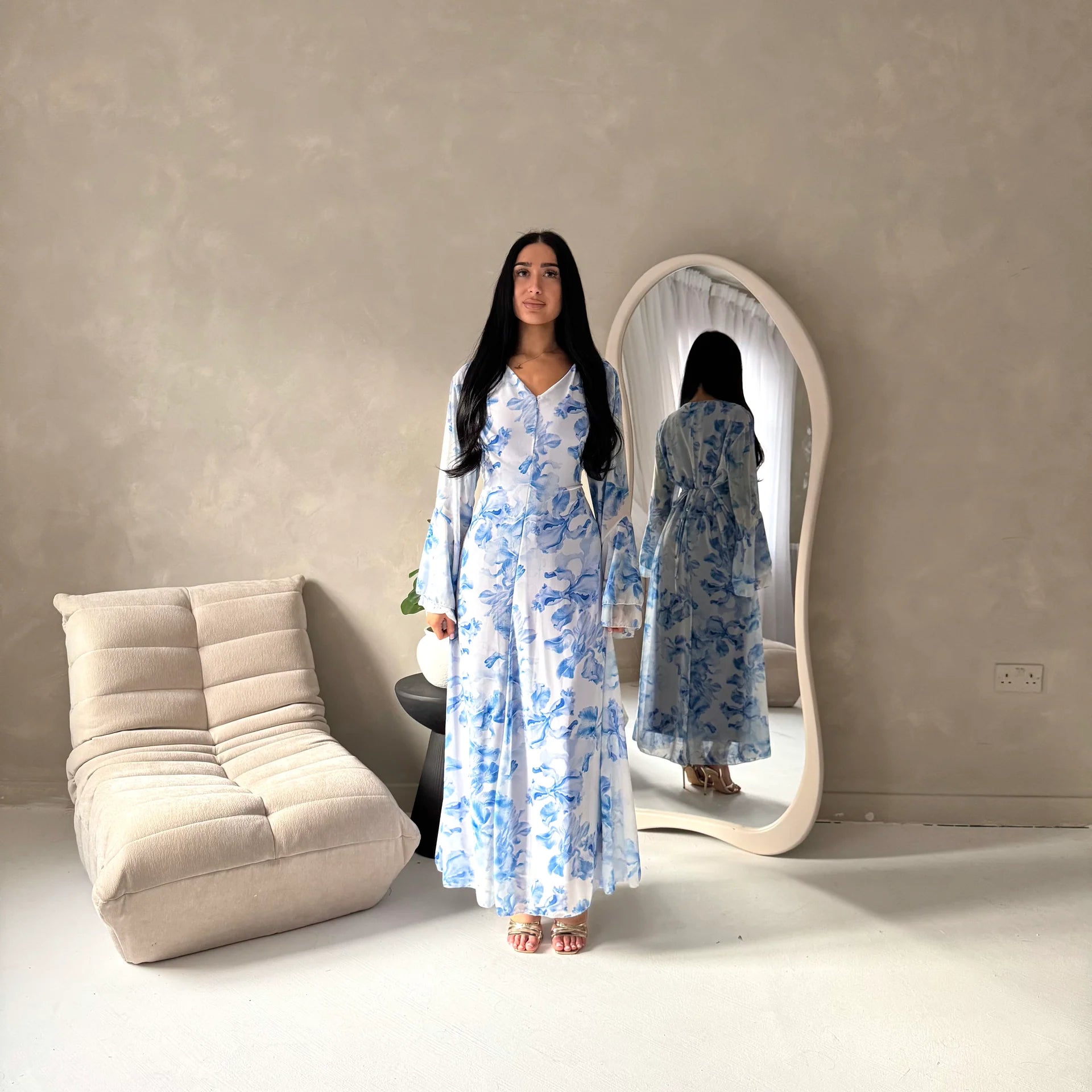 Women's elegant backless floral-lined summer dress with tie-up details