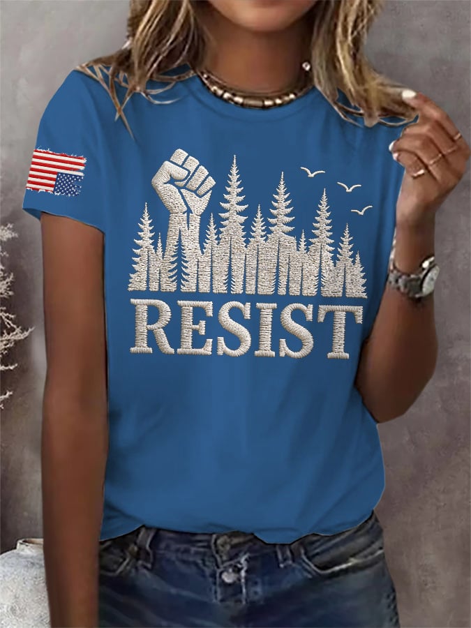 T-Shirt con Stampa Retro Resist Save The Forest Service