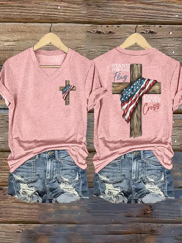 T-shirt casual da donna stampata con scritta "Stand For The Flag Kneel For The Cross"
