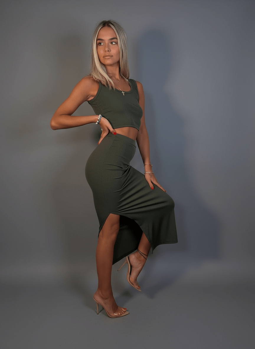 Set Monica