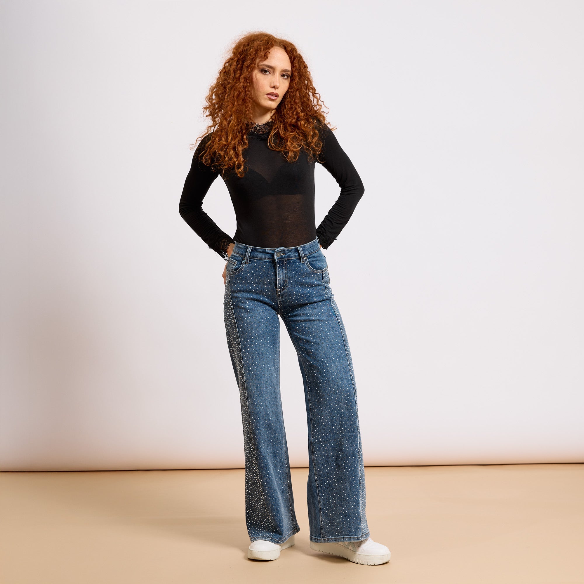 [2026.NOHO] Jeans Elasticizzato A Palazzo Con Strass