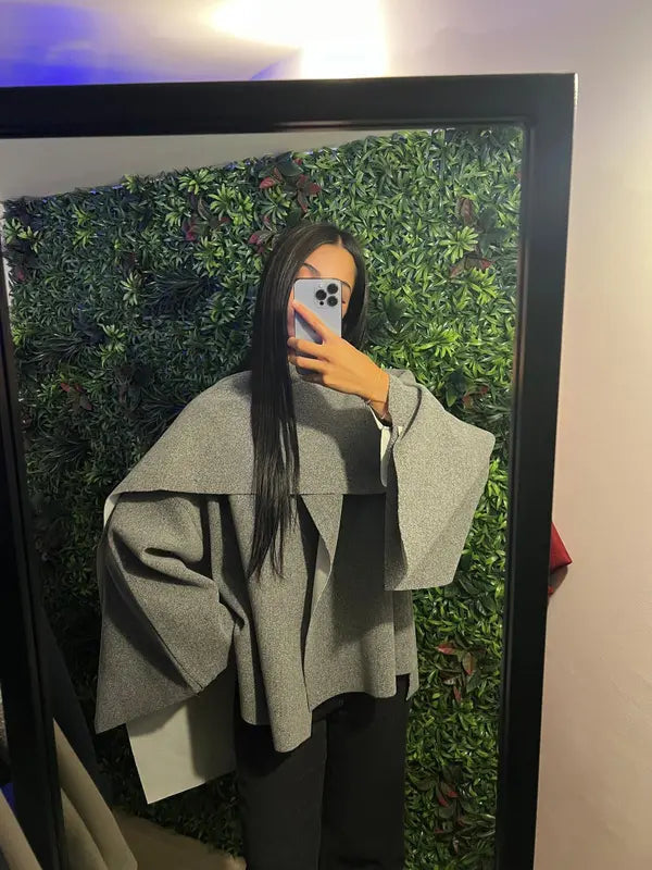 Top a cappa in stile casual