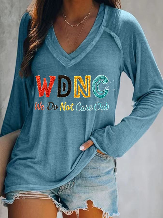 🔥Buy 3 Get 15% Off🔥Women's  V-neck Retro Funny Proud Member Of WDNC Club Menopause Perimenopause Print T-Shirt
