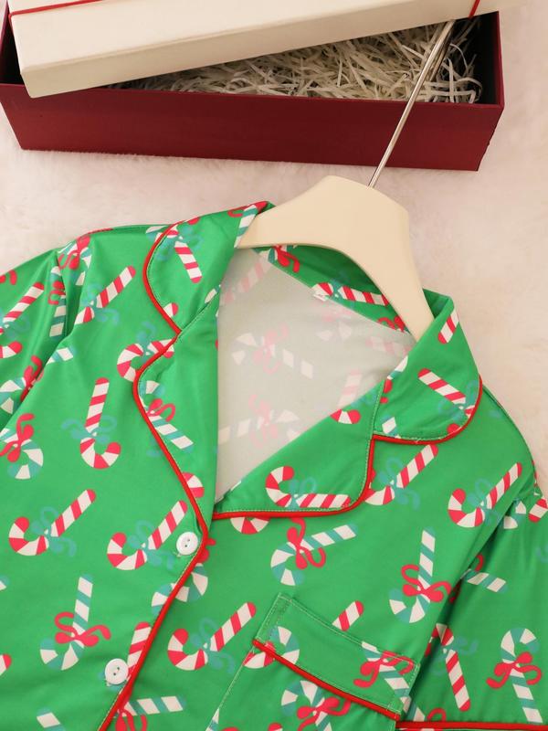 Completo pigiama da donna di 2 pezzi, pantaloncini a maniche corte, con stampa a bastoncino di zucchero natalizio, bottoni, colletto, fiocchi, adatto per un abbigliamento comodo e casual in casa per tutte le stagioni
