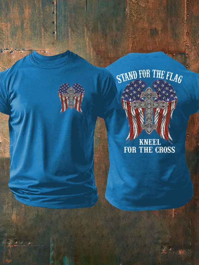 T-Shirt con stampa da uomo "Stand For The Flag Kneel For The Cross"
