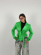 Veste avec ceinture à la taille