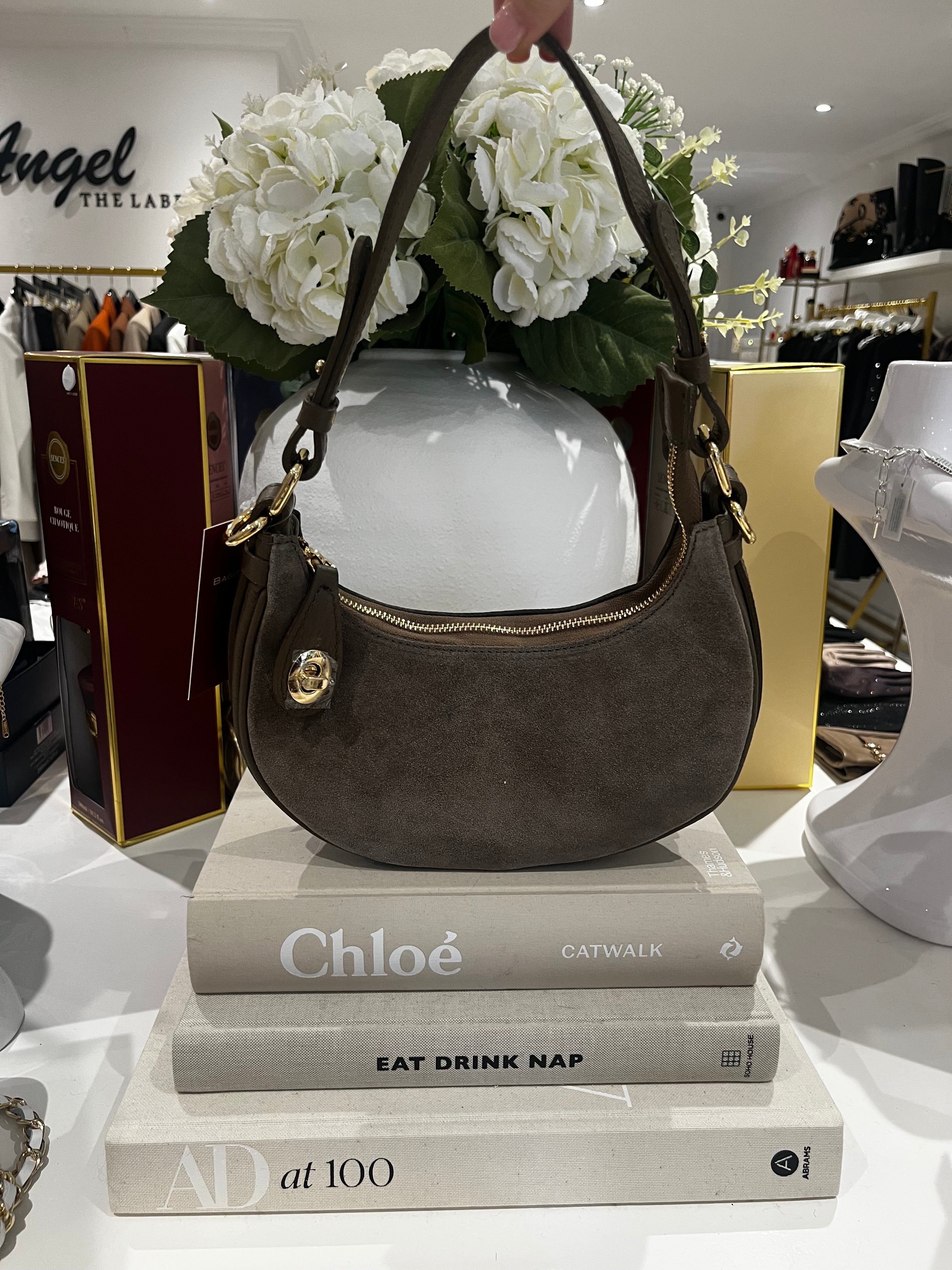 Sac bandoulière en cuir véritable avec détails dorés (5 couleurs)