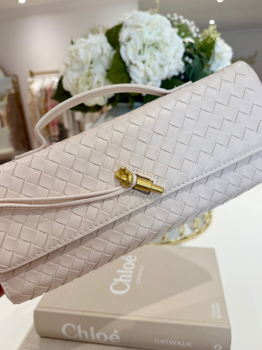 Borsa a pochette rettangolare intessuta con chiusura a barra dorata (15 Colori)