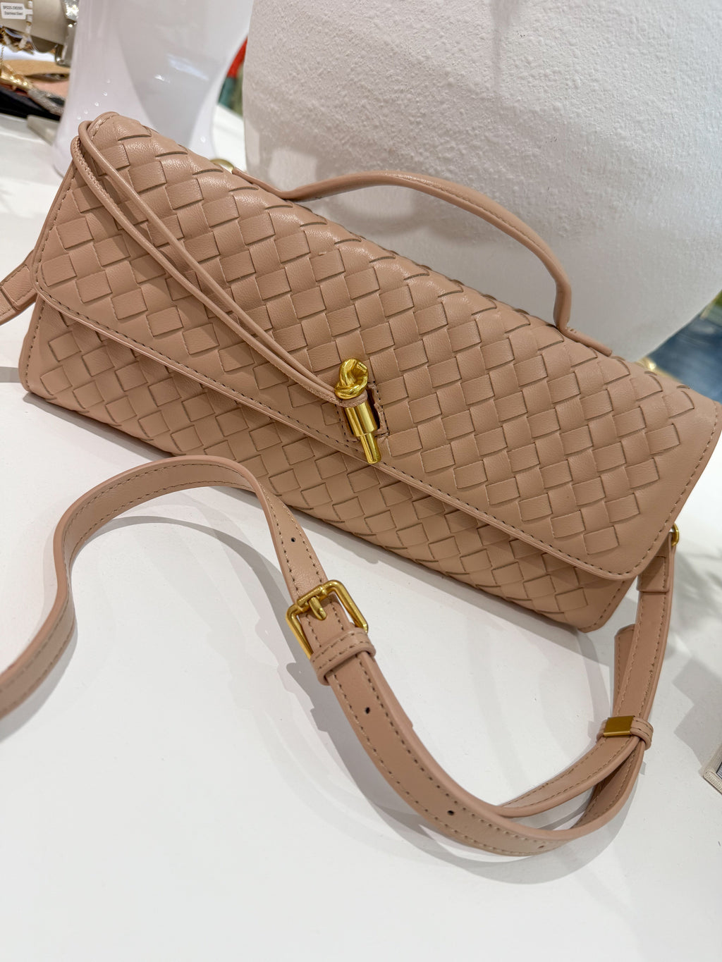 Borsa a pochette rettangolare intessuta con chiusura a barra dorata (15 Colori)