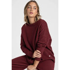Completo due pezzi in maglia: T-shirt a maniche lunghe, girocollo, pantaloni con elastico in vita, maglia di medio spessore, comodo e versatile, abbigliamento femminile, adatto all'uso quotidiano, specialmente per i cambi di stagione.