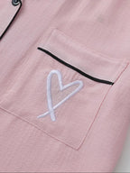Set pigiama da donna con ricamo a cuore, colletto dentellato, maniche corte e tasche, completo casual e comodo con maglietta e pantaloncini per tutte le stagioni