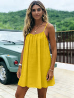 Nouvelle Robe Courte Unie à Fines Bretelles et Dos Nu