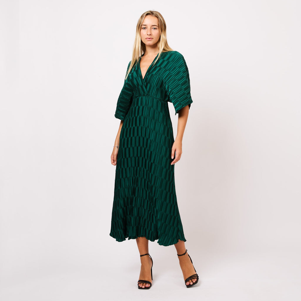 [2026.COUTURE] Abito midi plissettato con maniche kimono