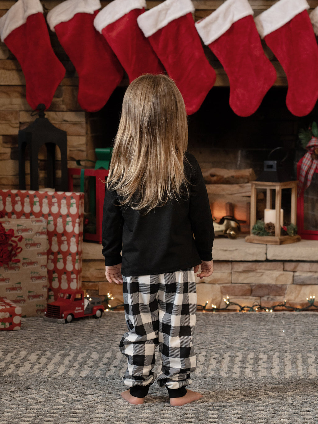 Christmas Family Matching Glow In The Dark Letters Print Long-sleeve Pajamas Sets with Christmas Socks Black+White