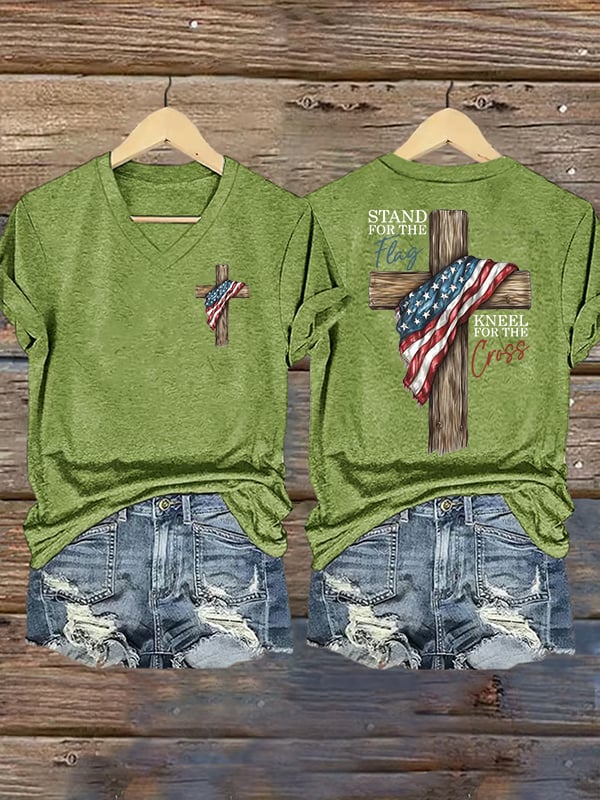 T-shirt casual da donna stampata con scritta "Stand For The Flag Kneel For The Cross"