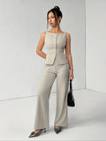 Ensemble deux pièces minimaliste et chic pour femme, composé d'un débardeur sans manches uni boutonné et d'un pantalon large, idéal pour l'été, le quotidien, le bureau, les tenues d'entreprise et les ensembles décontractés assortis.