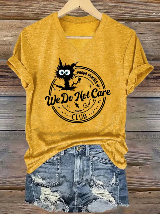 V-Neck Retro Funny Proud Member Of  Club We Do Not Care Menopause Perimenopause Print T-Shirt