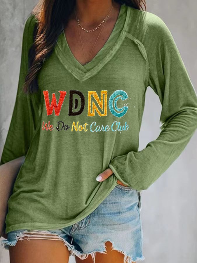 🔥Buy 3 Get 15% Off🔥Women's  V-neck Retro Funny Proud Member Of WDNC Club Menopause Perimenopause Print T-Shirt