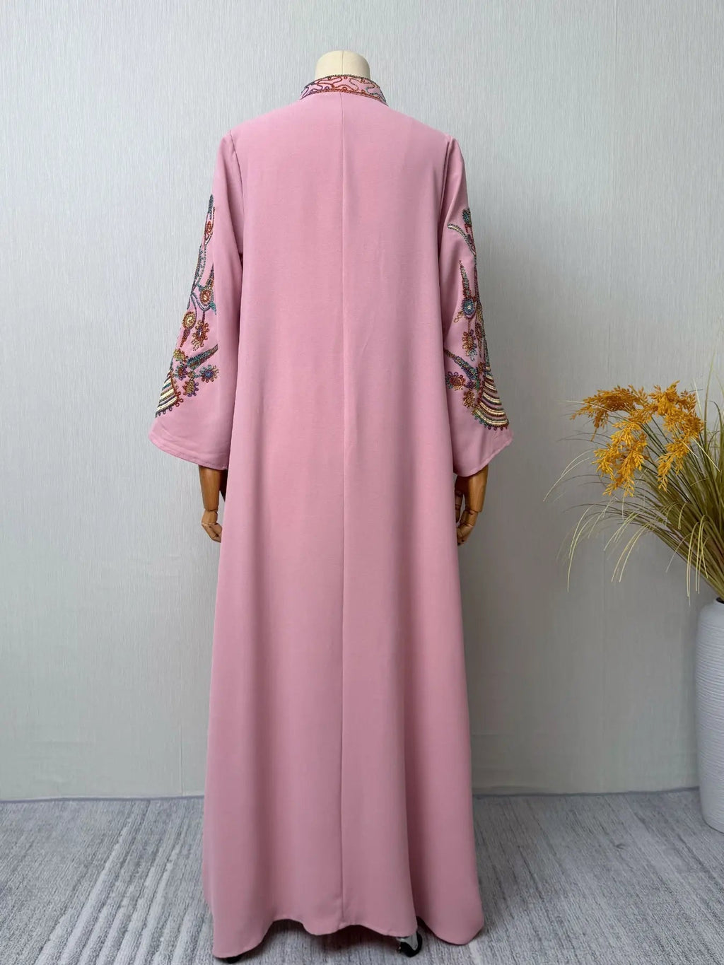 Elegante Abito Lungo da Donna Musulmana con Ricami Colorati, Perfetto per Tutte le Stagioni, Abbigliamento Elegante e Confortevole, Abiti da Donna Musulmana