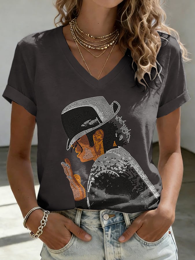 T-shirt con scollo a V e stampa artistica Superstar da donna