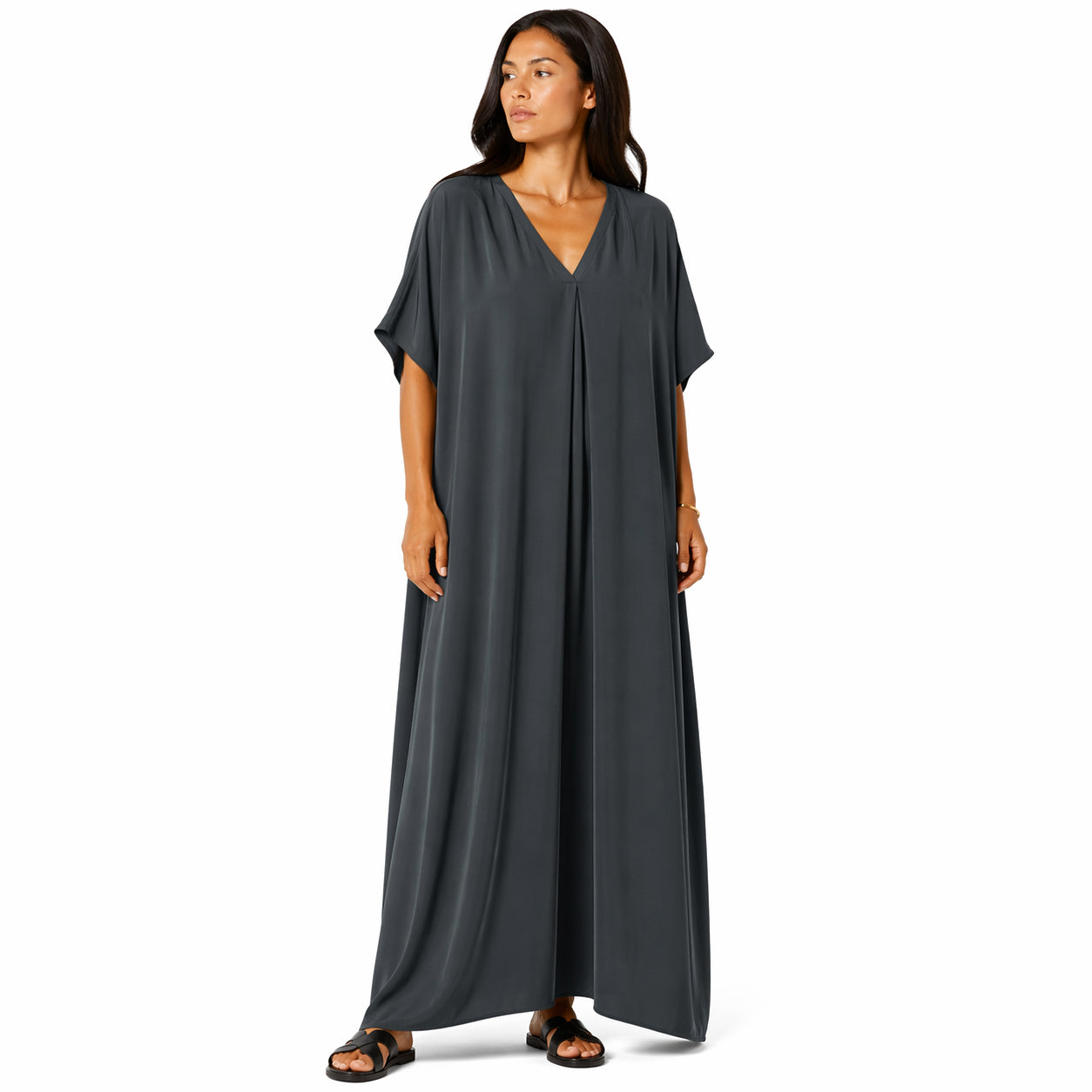 Robe longue, ample et fluide à col en V pour femme – chic et confortable pour l'été.
