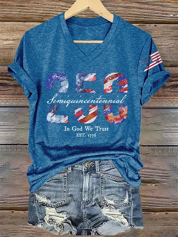 T-shirt stampata con scollo a V retrò Semiseicentenario 250 In God We Trust