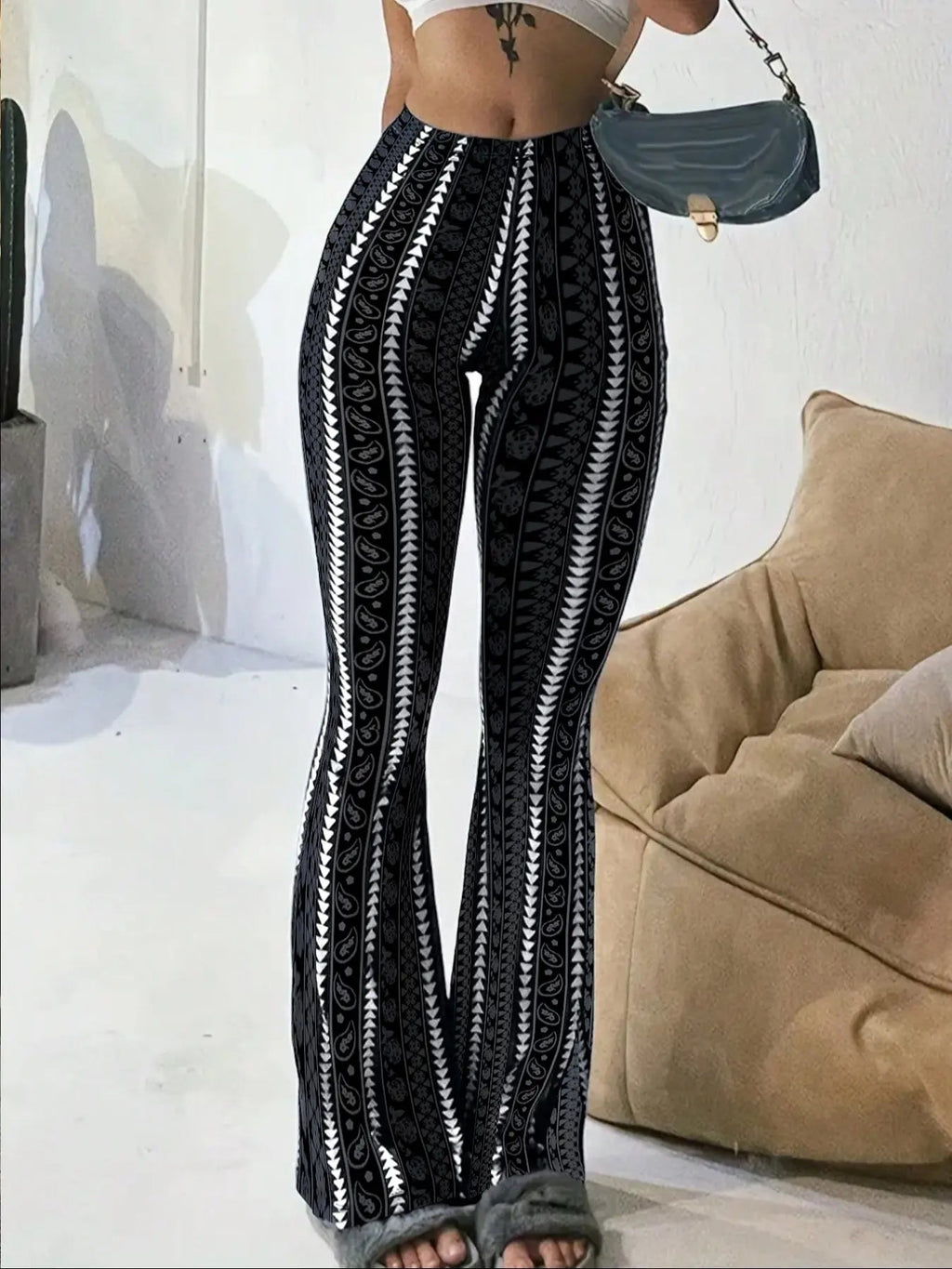 Pantaloni attillati in maglia svasati con stampa geometrica da donna, pantaloni casual estivi comodi ed eleganti per l'uso quotidiano, capi inferiori da donna per tutte le stagioni