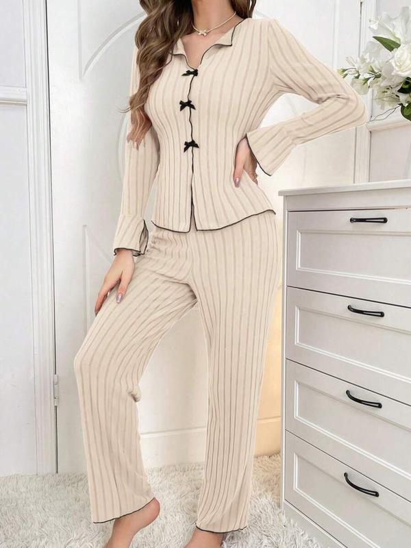 Ensemble deux pièces de vêtements de détente pour femmes, haut et pantalon unis avec bordure festonnée, ensemble pyjama décontracté et confortable à manches longues, col en V et pantalon, vêtements de nuit pour femmes pour toutes les saisons