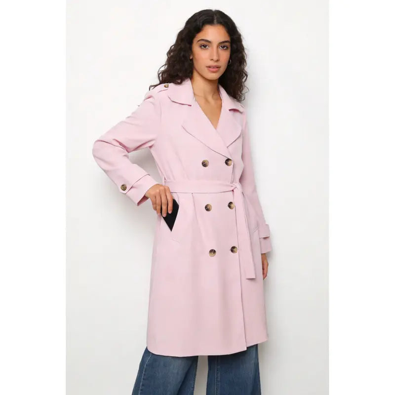Trench-coat, doublé, à revers, croisé, avec ceinture, poches avant, vêtement féminin confortable, élégant et polyvalent, adapté à toutes les occasions, formelles ou décontractées, particulièrement adapté pour l'automne, l'hiver et le printemps.