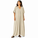 Robe longue, ample et fluide à col en V pour femme – chic et confortable pour l'été.