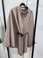 Manteau cape en laine ceinturé à boucle unie pour femme