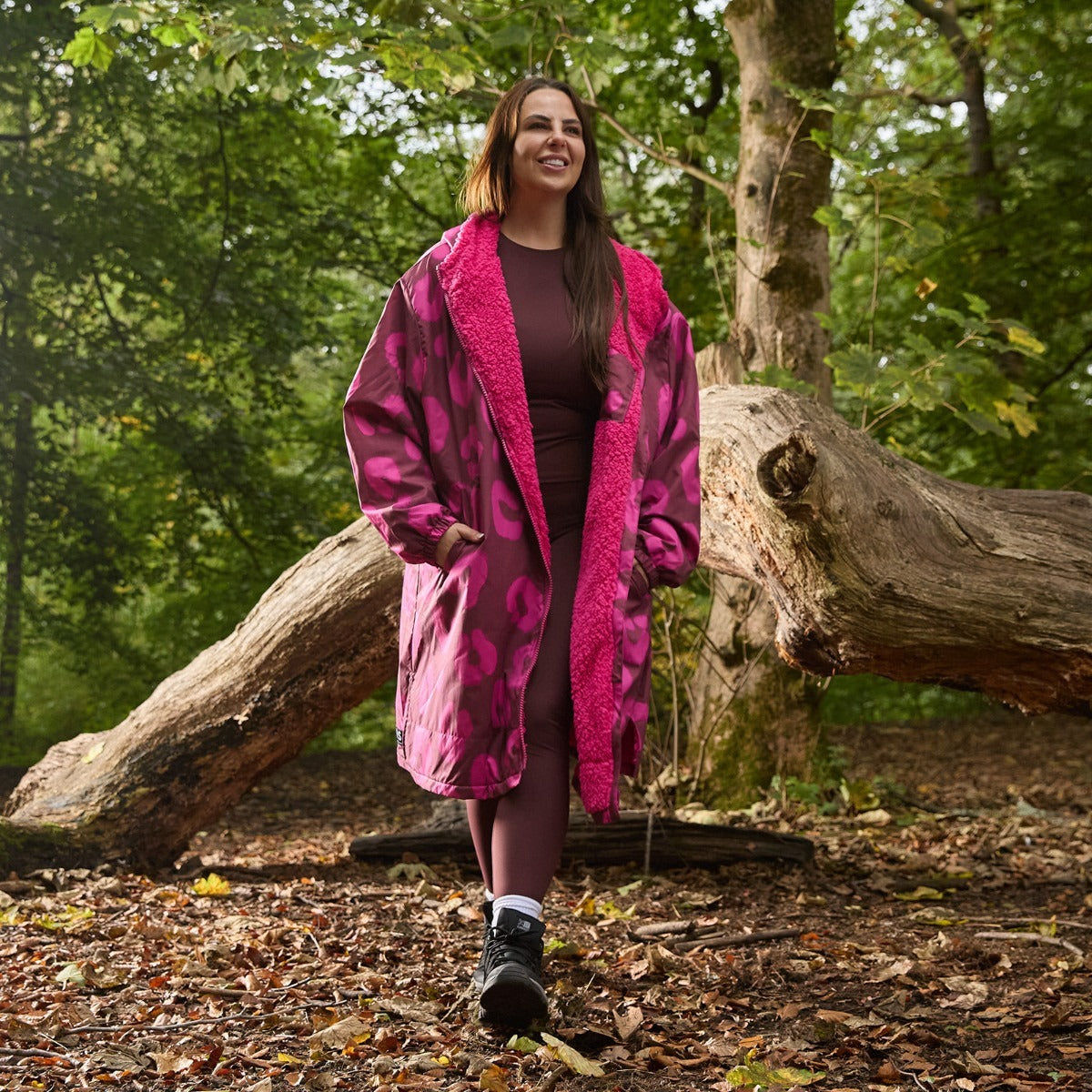 Peignoir de Séchage Imperméable Coupe-Vent, Robe de Changement Doublée Polaire Sherpa Douce, Manteau Veste à Capuche Surdimensionné à Manches Longues pour Enfants, Adultes, Hommes, Femmes, Surf, Plage, Natation, Restez au Sec