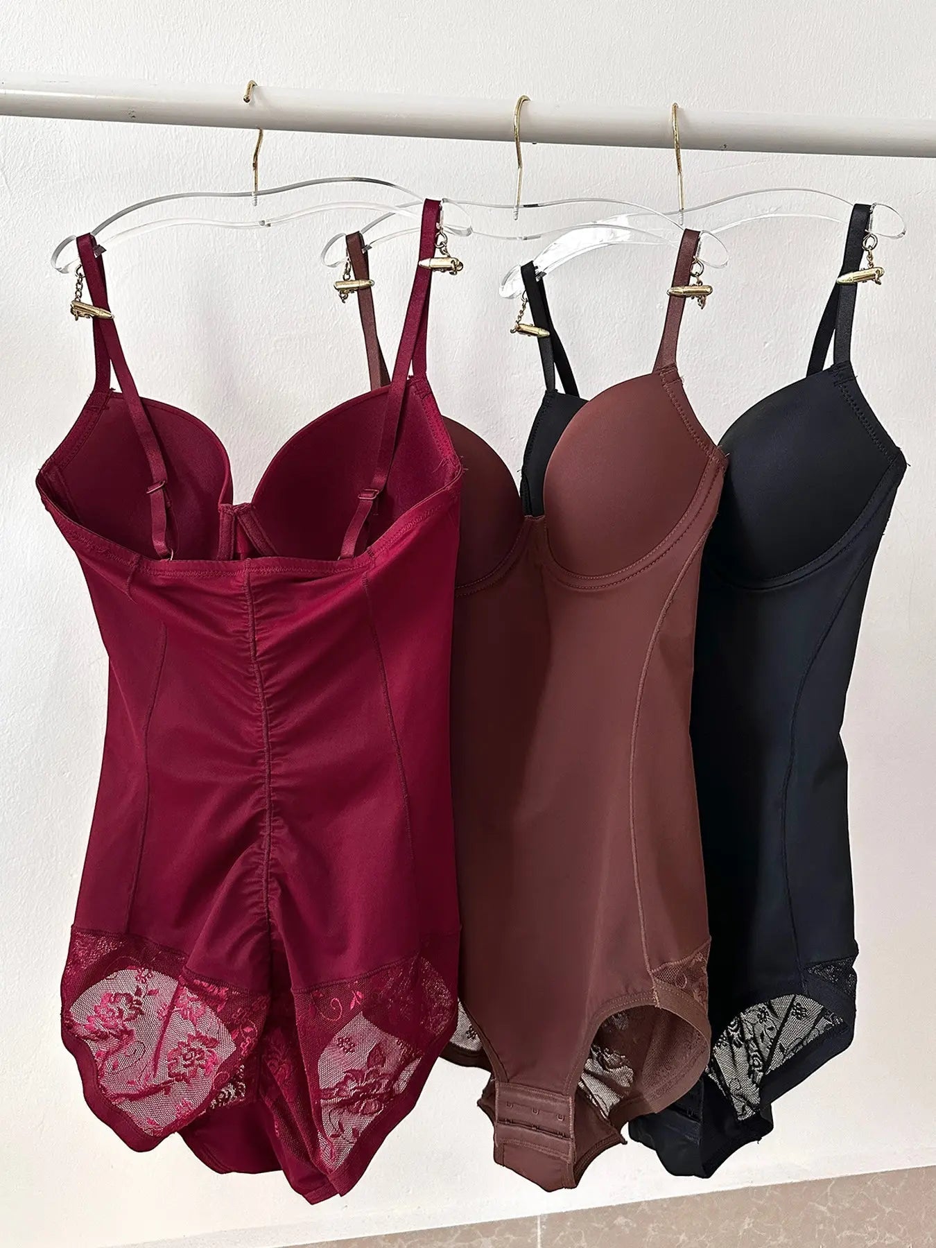 Ensemble Bodysuit Amincissant Froncé Patchwork Décolleté en V Profond pour Femme XS-XXL, Sous-vêtements & Lingerie Décontractés Toutes Saisons, Conception en Dentelle Contrastante