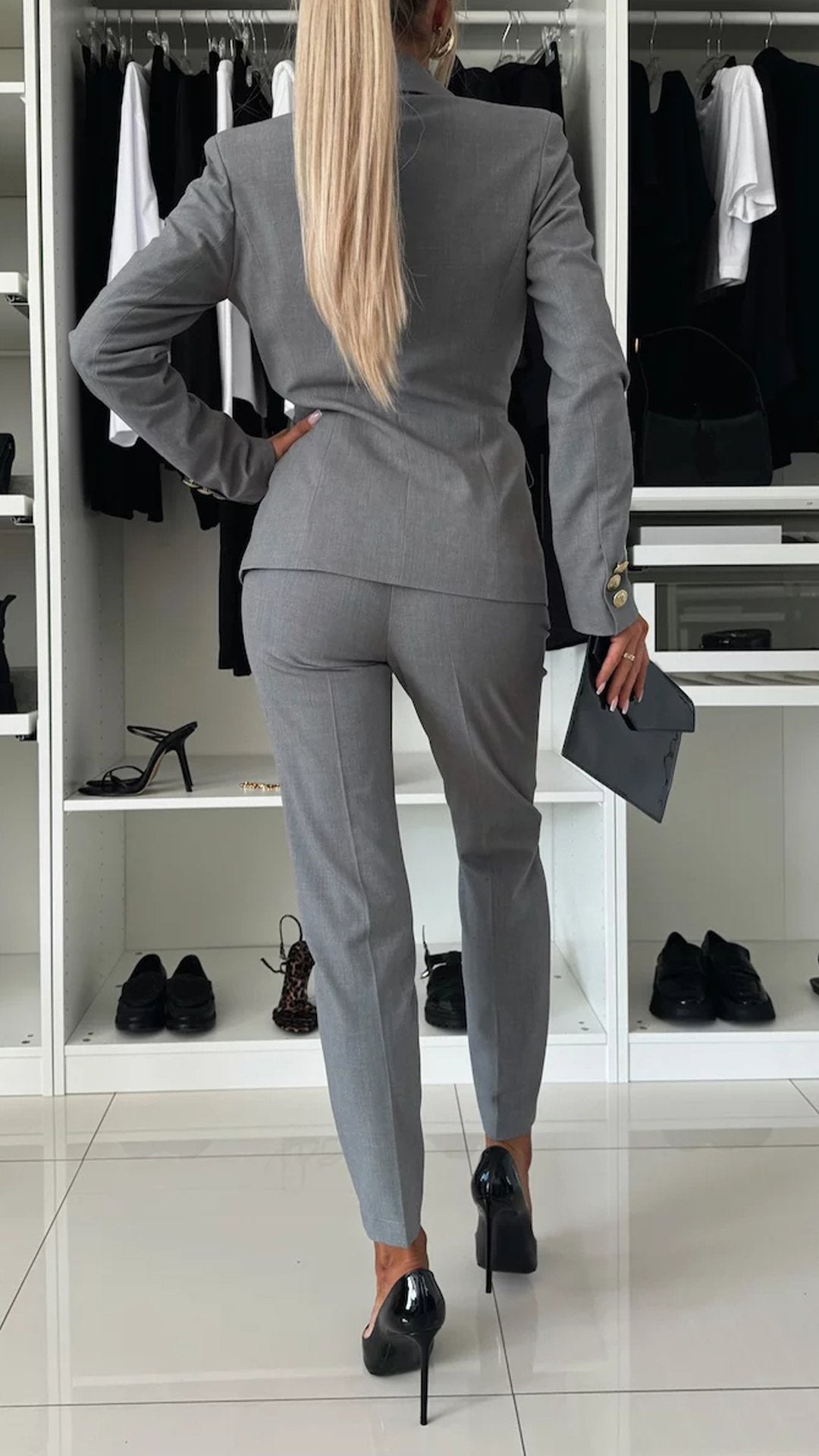 Costume élégant à revers et manches longues pour femmes