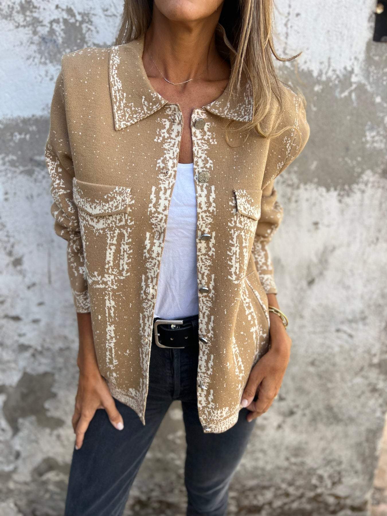 Veste en maille à manches longues avec revers