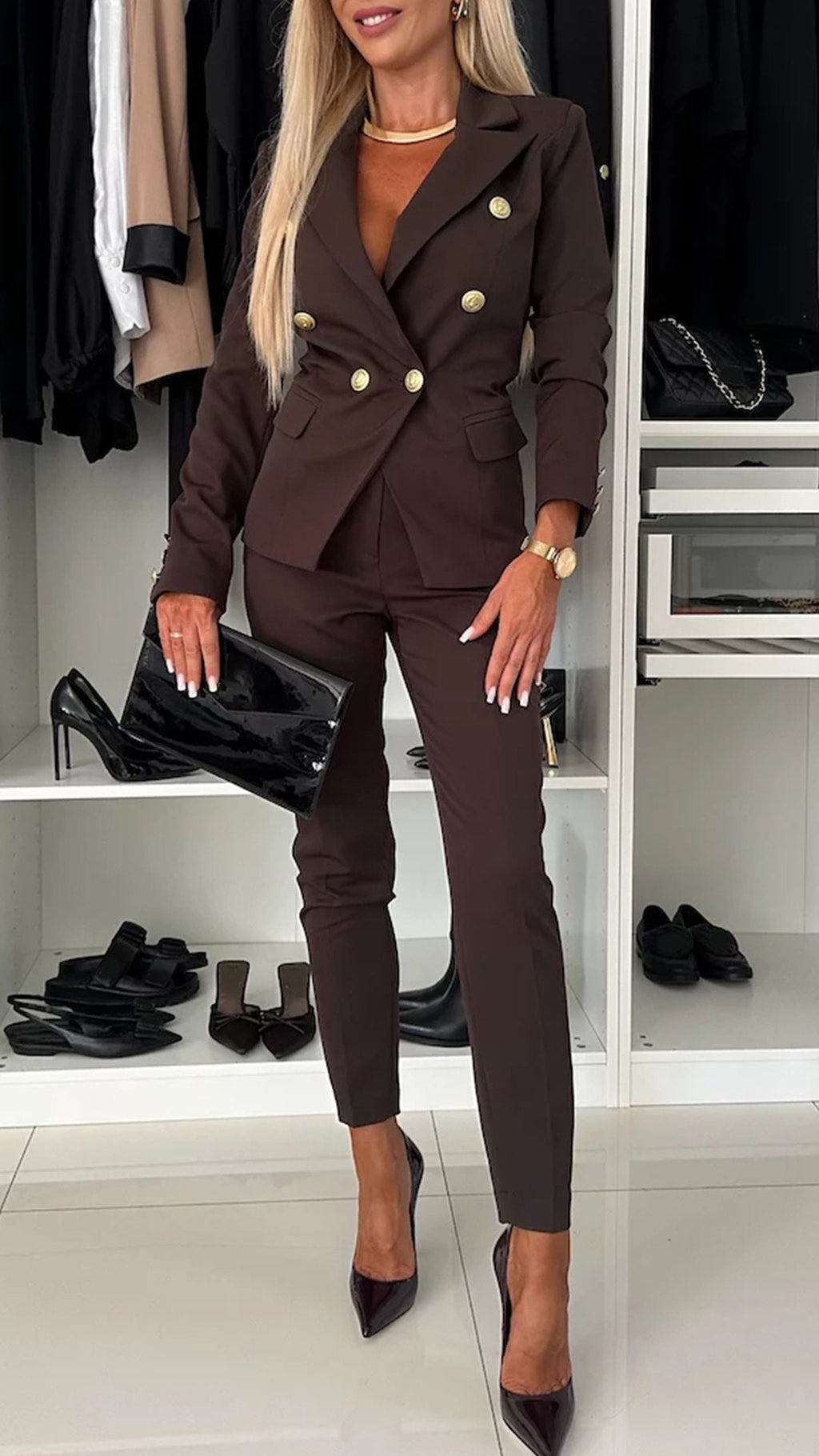 Costume élégant à revers et manches longues pour femmes
